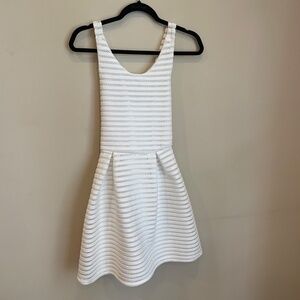 Dorissa Girls White Dress Size 14